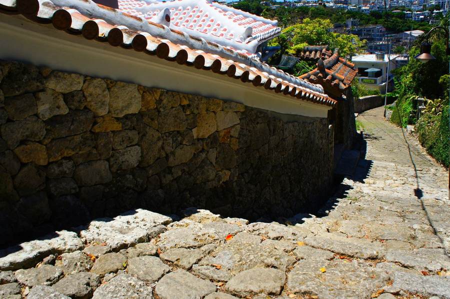 首里の石畳道